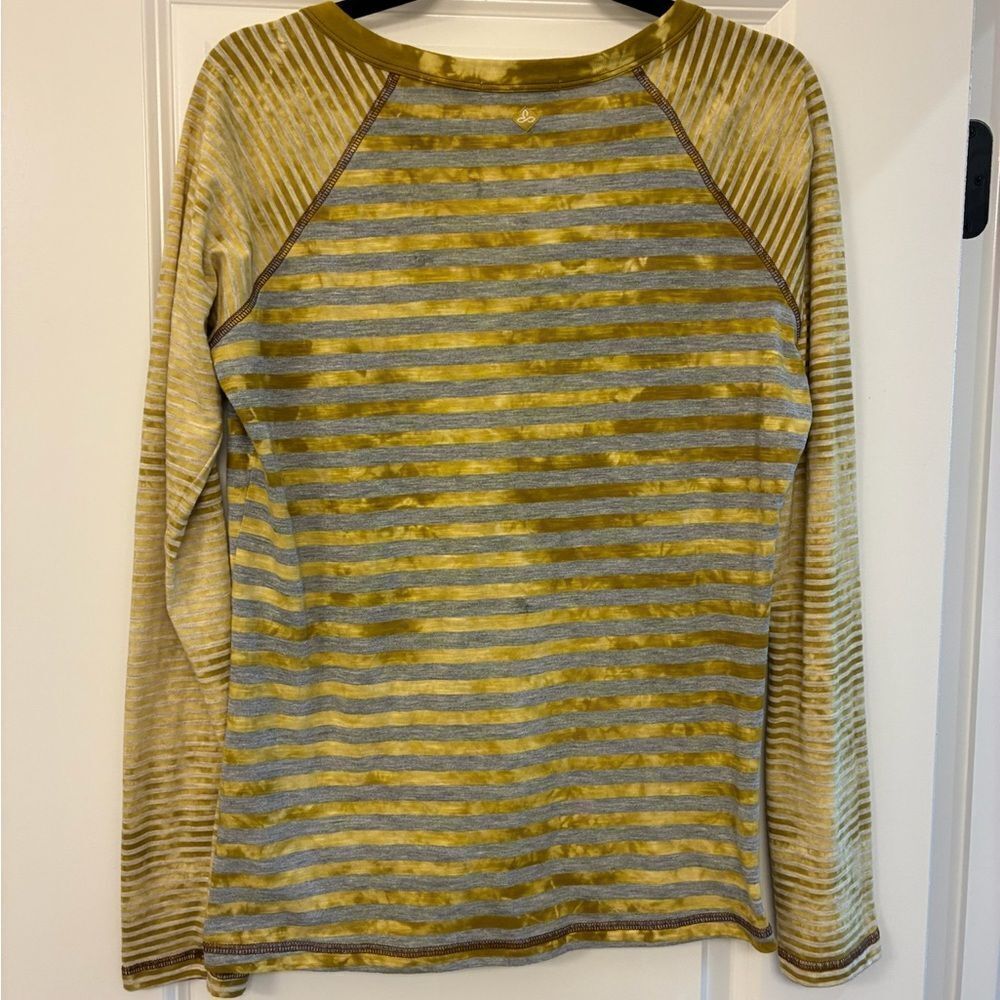 PRANA Long Sleeve Henley Top Striped Yellow Gray Women’s Size Medium - Picture 2 of 7